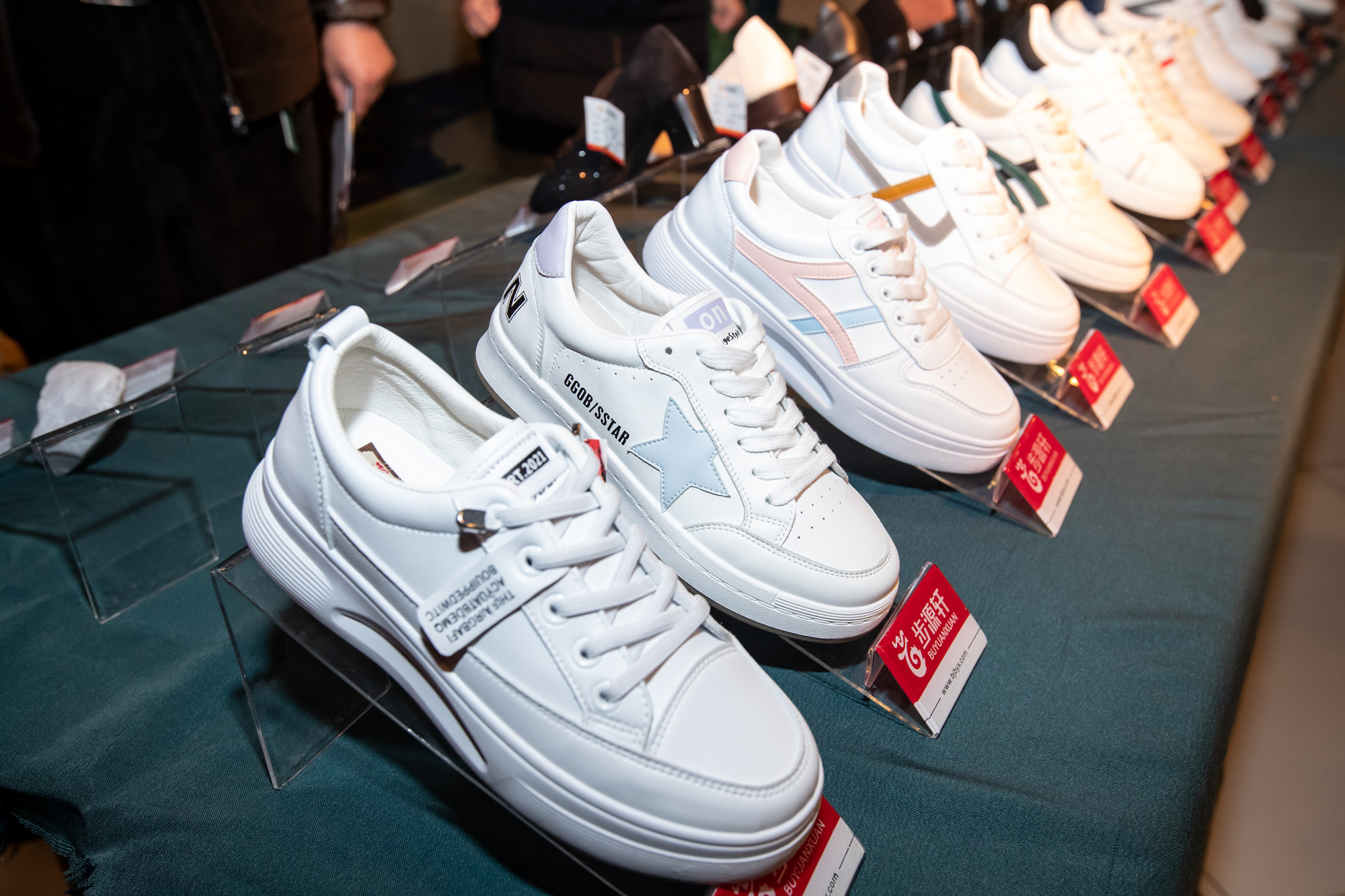 国产成人精品白浆久久69