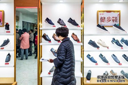 国产成人精品白浆久久69