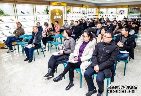 国产成人精品白浆久久69