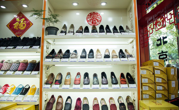 国产成人精品白浆久久69